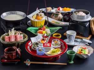 「山懐 やまふところ 会席」<お料理一例>