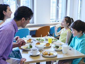 朝食