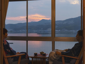 *【過ごし方】夕日が沈む様子をお部屋から眺められます