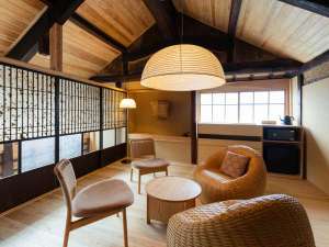 �y������:����E�����E�}���zCraft Inn ��^���̕����E�|�̕����E�a���̕���