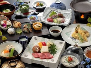 ブランド牛「佐賀牛付会席」きめ細やかな肉質ととろけるような口どけ、豊かな旨みをご堪能ください。