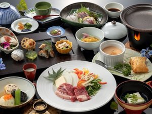 佐賀県産「若楠ポーク付会席」涼やかな夏ならではのお料理をご用意いたしました。