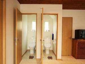 1Fに2つトイレがあり喜ばれます。