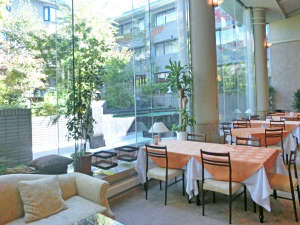 【長野県軽井沢・佐久の高級ホテル・高級旅館】ホテルサイプレス軽井沢