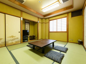 �{�̏h�@��������̎{�ݎʐ^1