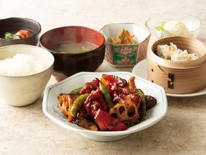 期間限定黒酢炒め定食