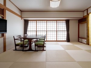 和室は琉球畳を使用しリニューアル!天然温泉も楽しめる内風呂付!※お部屋により座椅子の場合もございます