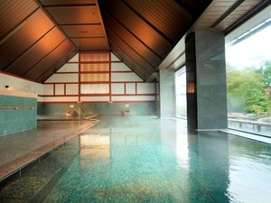「美ヶ原温泉翔峰」の温泉入浴無料♪県下最大級の広さを誇る大浴場 ※利用人数制限あり