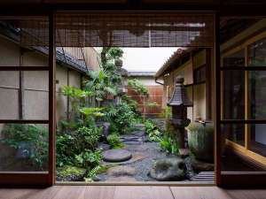 【京都府京都市内内の一棟貸し京町家/貸し別荘】京都二条 さわら木の宿