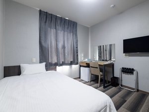 【シングル】シングル・セミダブルのお部屋です。セミダブルベッドが1台あり、全室ユニットバスです。