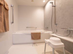 【バリアフリーツイン】バス・トイレ別のセパレートタイプです。
