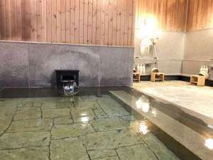 温泉に浸かることによって血行が促進され心身ともに穏やかになります※浴場からは富士山は望めません