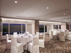 12F中宴会場〈琥珀〉バルコニー側
