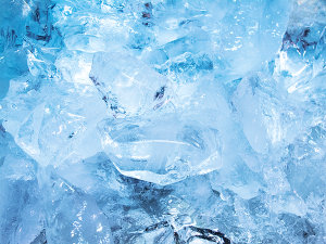 1Fに無料の製氷機がございます