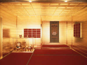 MOA美術館　黄金の茶室。