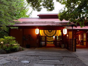 正面玄関
