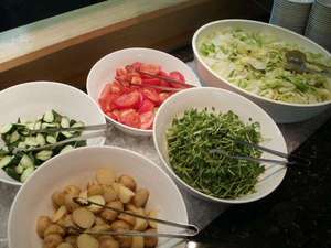 地場野菜のサラダは鮮度抜群!(夕食バイキング)※写真はイメージです