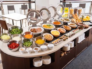 【朝食】評価4.2以上!和洋中ビュッフェスタイルでご提供。