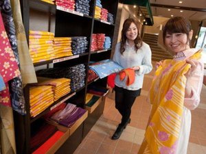 ご宿泊のお客様には色浴衣のサービス♪