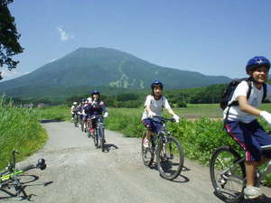 マウンテンバイクの貸出あり!
