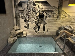 【男性】水風呂(水温:15℃〜16℃)