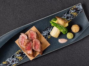 �y�ǉ����������z�a���T�[���C���X�e�[�L�`2�g��1�g�����������A���ȂƂ葑�s���̐l�C�ʒ��ł���