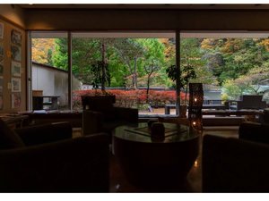 �y���났Salon�z