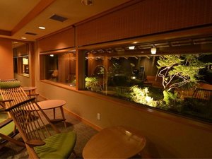 ラウンジ