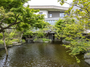 �E�V�΂��u�₩�ȓ��{�뉀