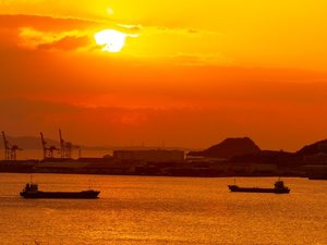 �y���]�z���ԑтɂ���ĕω�����C��