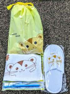 お子様用アメニティ(タオル、歯みがきセット、スリッパ)