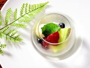 �����o�o���A�ƃA�C�X �����j���[�͎d����󋵂ɂ��ύX�ɂȂ�ꍇ���������܂��B