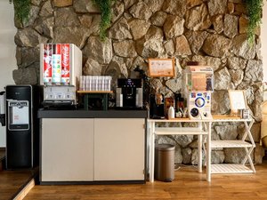 滞在中にうれしい、気軽に楽しめるドリンクコーナー