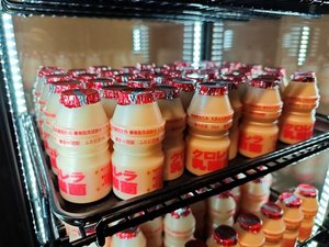 ■湯上がり乳酸菌飲料〜お風呂上りにほっと一息♪〜(営業時間:5時〜10時)