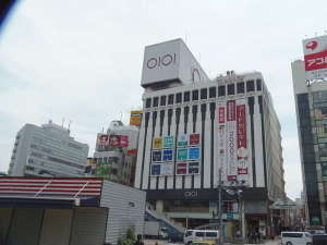 JR上野駅前マルイデパート 当館より徒歩5分