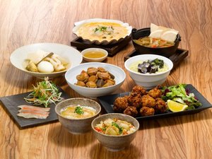 青森の旬を一皿に。生姜味噌おでんや揚げたてのいがめんち、十三湖のしじみラーメンをご用意しております。
