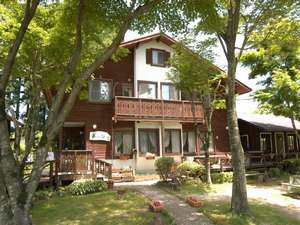 【熊本県阿蘇山の貸し別荘・コテージ・ログハウス】ペンションおれんじびーる