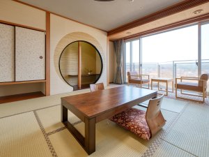 【スタンダード和室8畳】落ち着いた趣の和室8畳です。