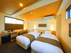 �y���s�{:���s�w���ӁzRinn Gojo Omiya