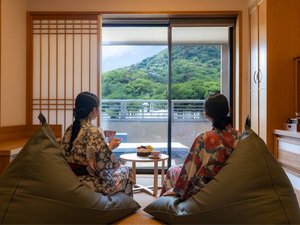 【本館プレミアムツイン】2025年2月新たに誕生した上質の空間・大人の贅沢旅に是非。