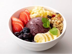 エロイーズカフェ アサイーボウル