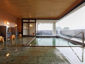 ■大浴場・内湯 神の逸話伝わる温泉「綿の湯源泉」と、諏訪一のあつ湯「旦過第一源湯」の混合泉