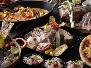 バラエティ豊かな夏の料理をご堪能ください