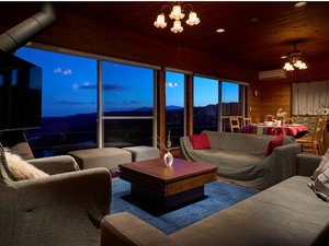 �X�C�[�g���B���@�M�C�I�[�V�����n�E�X�̎{�ݎʐ^1