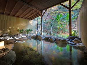 「千寿の湯」女湯(露天風呂)