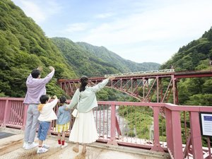 黒部峡谷トロッコ電車