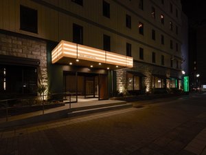 BASE LAYER HOTEL NAGOYA̎{ݎʐ^1