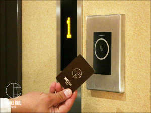 �J�[�h�L�[�ɂ��Z�L�����e�B��ݒu���Ă���܂��̂ŁA���S���Ă��؍݂��������܂��B