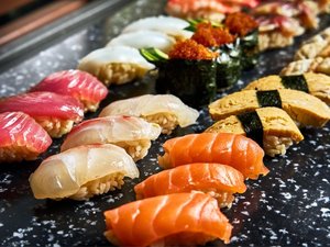 �������肨���i