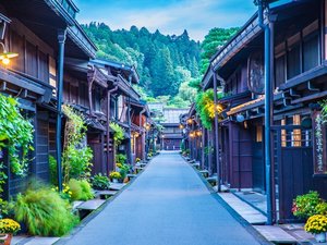 【高山市内】飛騨高山の歴史が残る、伝統の町並み ホテルから車で1時間